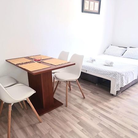 Apartments Rotim, Mljet, Sutmiholjska Babino Polje Ngoại thất bức ảnh